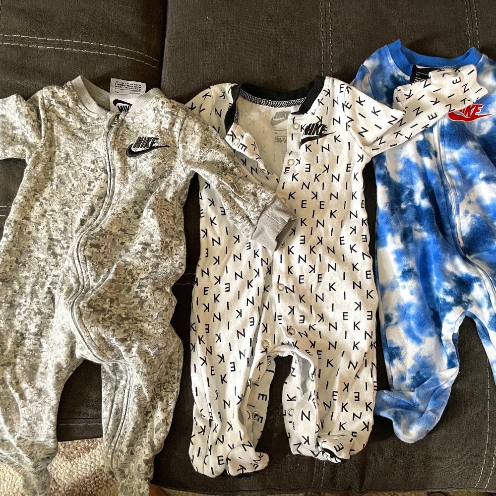 LIGHTLY USED BABY BOY NIKE LOT! SIZES 3MONTH-12MONTHS